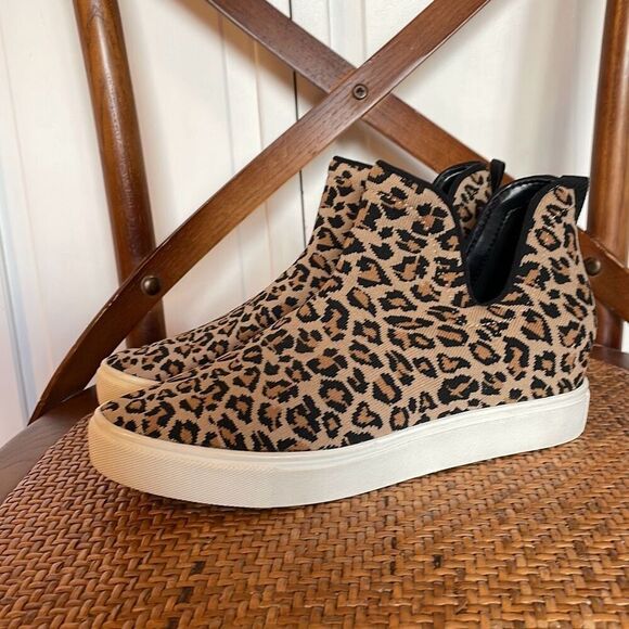 Steve Madden Loxer knit leopard pull on sneaker 8 - Picture 3 of 10